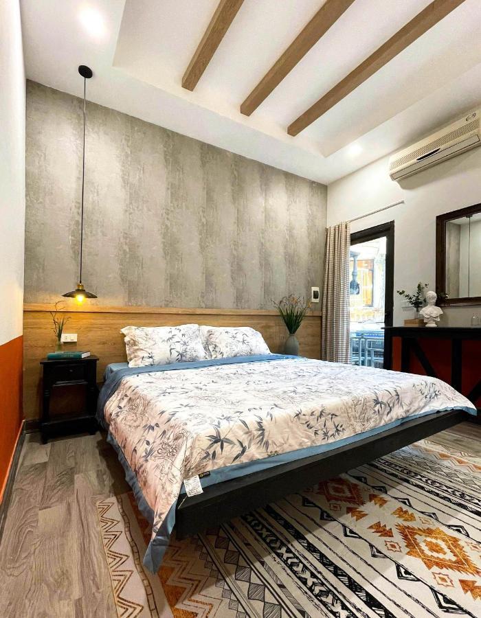 Sora Hoan Kiem 3 Bedrooms 3 Balconies Apartment *